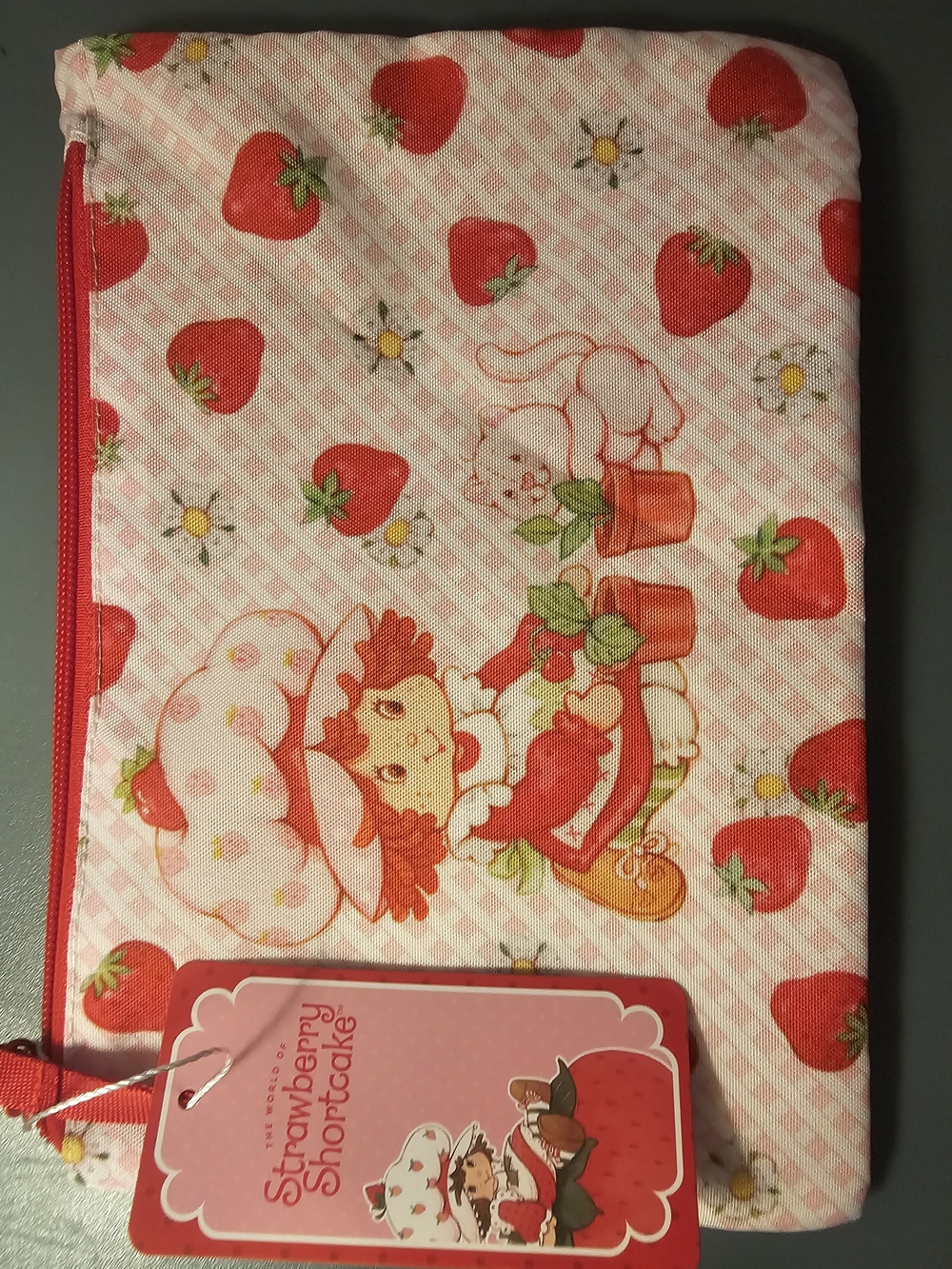 PRICE DROP👇🏼Strawberry Shortcake Print Zip Pouch - Pink